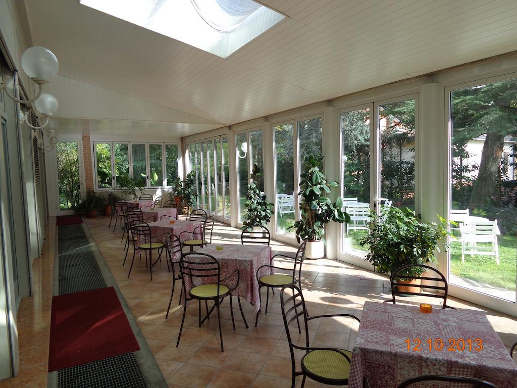 Park Hotel Castel San Pietro Terme Exteriör bild