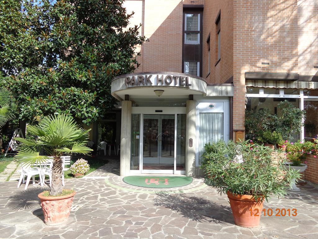 Park Hotel Castel San Pietro Terme Exteriör bild